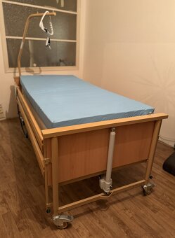 Postel - elektricka polohovaci - BURMEIER - 9