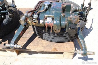 Zetor 7711 7745 víko hydrauliky nepoužité - 9