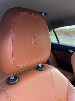 Alfa Romeo Giulia - 9