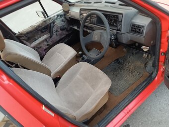 VW golf 1.3 i na renovaci,nebo náhradní díly, dovoz Anglie - 9