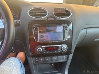 Ford Focus 1.8Tdci GHIA - 9