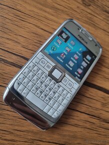 Nokia E71 - RETRO - 9