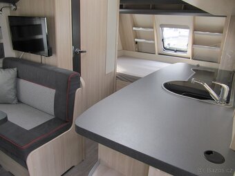 Prodám karavan Hobby 440 sf,r.v.2019 mover ,satelit ,markýza - 9