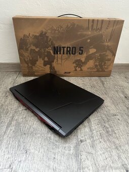 HERNÍ MAŠiNA- RGB Acer Nitro-i5 11.g/SSD/RTX/ - 9