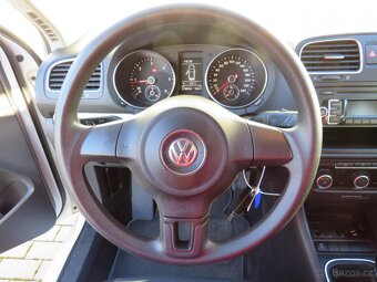 Volkswagen Golf 1.6 TDi , 66 kW nafta, 2011 - 9