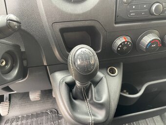 Renault Master obytná vestavba - 9