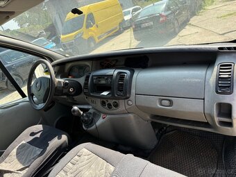 Opel Vivaro - 9
