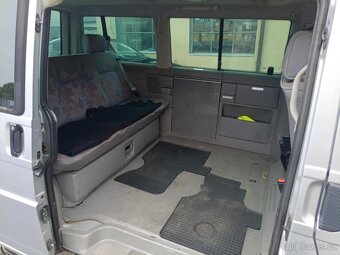 Vw t4 caravelle 2.5 TDI 111kw - 9