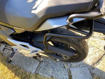 CF moto 650 MT Premium - 9