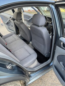 Škoda Octavia I 1,6i 75kw - 9
