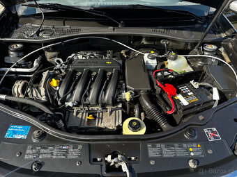 Dacia Duster 1.6 16v - 4x4 - 9