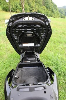 Suzuki Burgman AN400 - 9