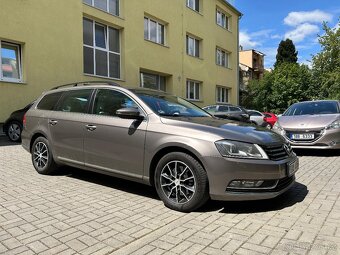 VW Passat B7 2.0 TDI (Původ Čr, garážováno, bez Adb) CEBIA - 9