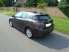 Lexus CT200H - 9