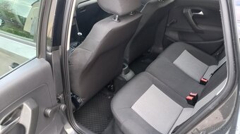 Volkswagen Polo 1.2i,44kw,5dveří,rv-2010,najeto 133399km. - 9