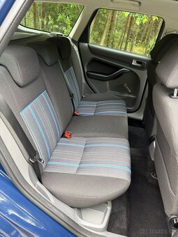 Ford Focus 2 facelift combi 1.6 74kw benzin 2009 bez koroze - 9