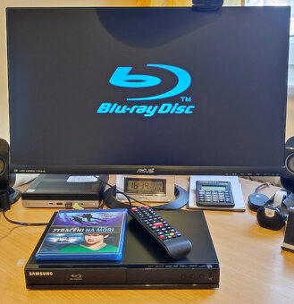 Blu-ray, DVD přehrávač SAMSUNG BD-J4500R - Zánovní - 9