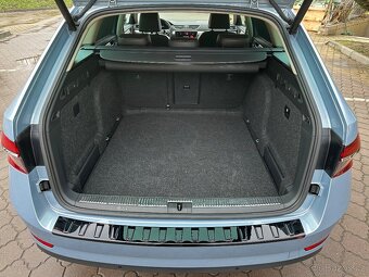 PRONÁJEM VOZIDLA SKODA SUPERB L&K, 2.0 TDi, DSG, R.V.2021, N - 9