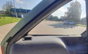 Mercedes Benz S124 200TE - 9