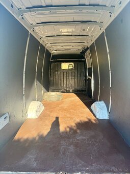 IVECO DAILY 35S14 MAXI VERZE 2.3HPT 110KW NYNÍ PO SERVISU - 9