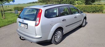 Prodám Ford Focus 1.6TDCI 66Kw r.v.2005 tažné zařízení - 9