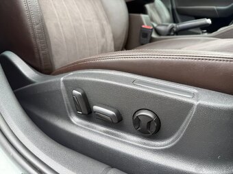Škoda Octavia, 2,0TDI 110kW, DSG, L&K, CEBIA - 9