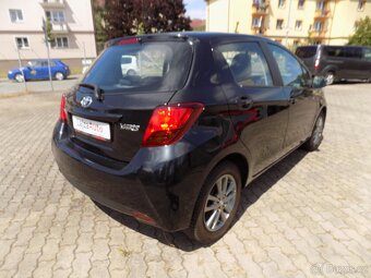 Toyota Yaris 1.0 VVTi serviska, ALU, kamera - 9
