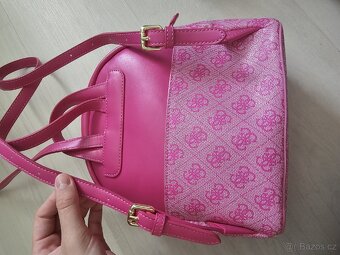 Guess Backpack J3GZ14 WFHF0 – růžový - 9