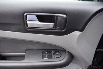 Ford Focus 1,6 i BEZ KOROZE,PO STK - 9