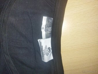 Mix dámského oblečení - 9