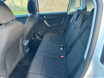 Peugeot 2008 - 9