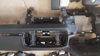 Airbagová sada Škoda Karoq s novou originální deskou - 9