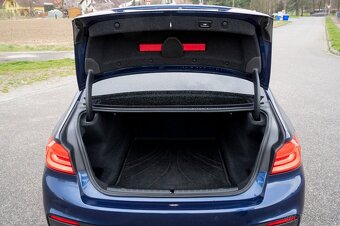 BMW Řada 5, 530d xDrive, M-paket, ČR, DPH - 9