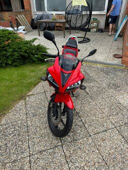 Honda CBR125R - 9