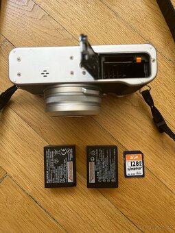 FUJIFILM X100V stříbrný + příslušenství - 9