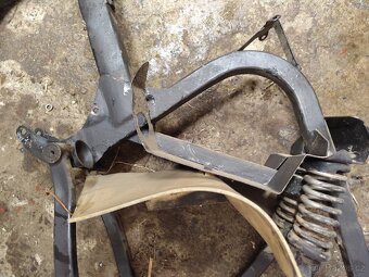 Jawa Pionyr kostra - 9