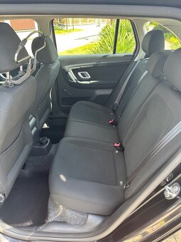 Škoda Fabia Kombi Elegance 1.6i 77kw. Málo km - 9
