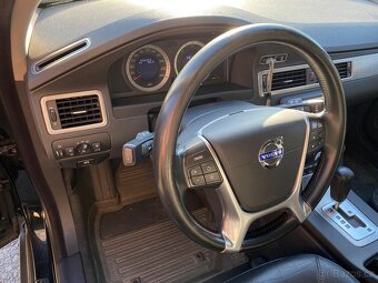 Prodám vůz Volvo XC70 2.4 D5 AWD Summum - 9