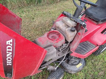 Zahradni traktor Honda - 9