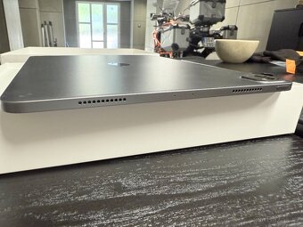 iPad Pro 12.9 M1 (5. generace) 128 GB (bez známek užívaní) - 9