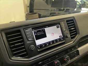 Volkswagen Crafter 2.0TDi 103kW DSG TAŽNÉ KLIMA - 9