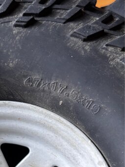 1:10 kola pro RC auto crawler RC4WD Mickey Thompson - 9