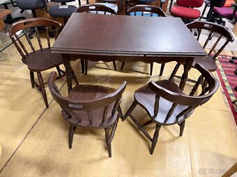 Jídelní stůl + 6 židlí - 9