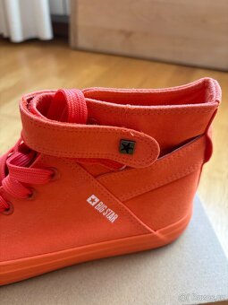 Dámské kotníkové boty - 9