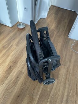 Cestovní kočárek - 9