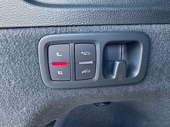 Audi Q7 - plná výbava+zimní kola+sherlog+noční vidění - 9