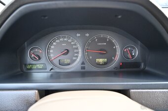 Volvo XC90 2.4D 120KW 4x4 7Míst 5/2009 - 9