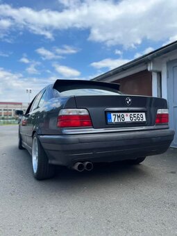 BMW E36 320i - 9
