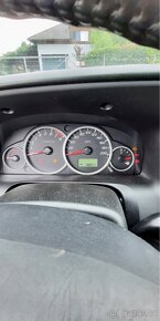 MAZDA TRIBUTE - 9