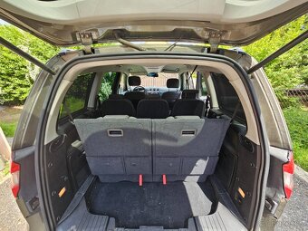 Ford Galaxy 2.0 TDCi, 7 míst, automat - 9